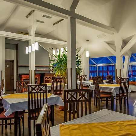 Hotel Maria Rădăuţi Zewnętrze zdjęcie