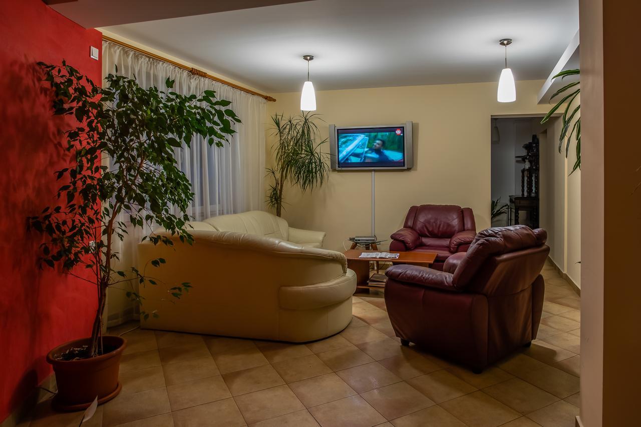 Hotel Maria Rădăuţi Zewnętrze zdjęcie