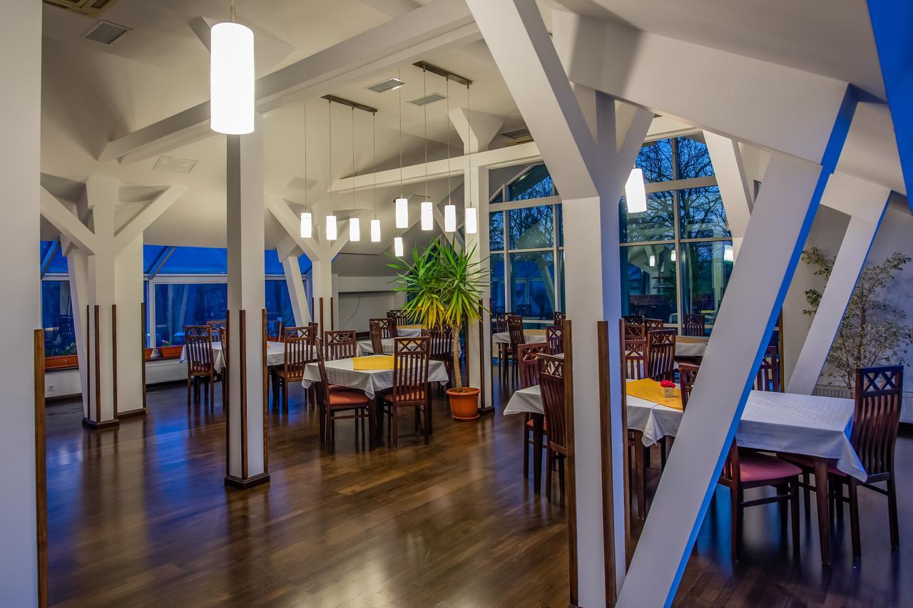 Hotel Maria Rădăuţi Zewnętrze zdjęcie